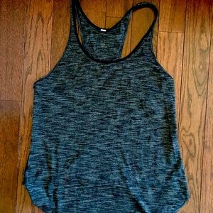 Lululemon tank 🍋